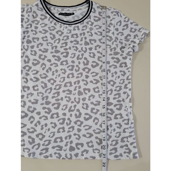 Abercrombie & Fitch Animal Print Short-sleeved Top - Picture 6 of 10